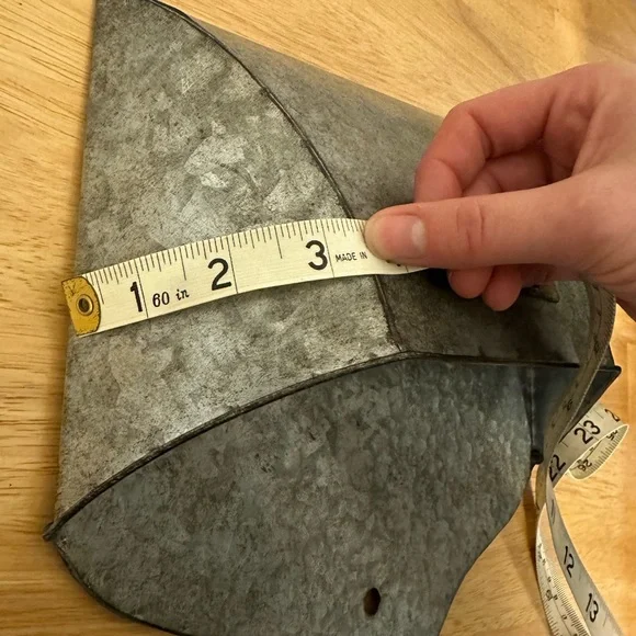 Decorative Hanging Metal Mailbox - Picture 6 of 6